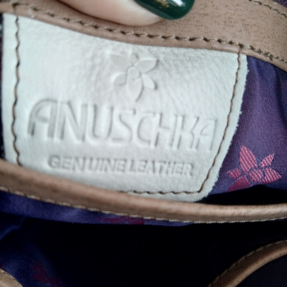 ANUSCHKA BOHEMIAN ARTSY BUTTERFLY SIGNATURE SHOULDER HANDBAG - Picture 6 of 17